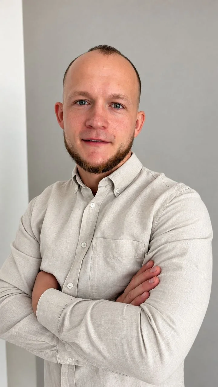 Adam Kozakiewicz van Adam Kasten op Maat